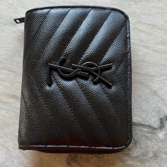 Yves Saint Laurent Handbags - 💥🔥YSL❤️❤️ Black Quilted Wallet